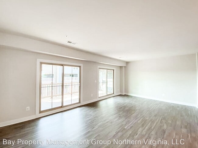 Building Photo - 3 br, 2.5 bath House - 24710 Pantzlaff Far...