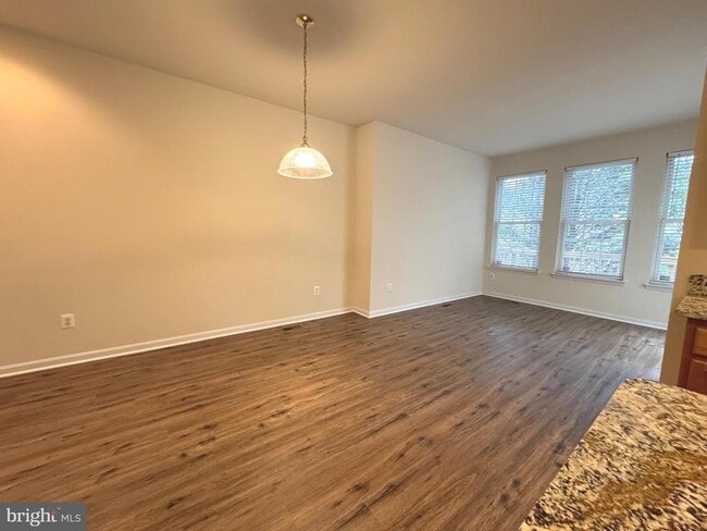 Building Photo - 8730 Phipps Farm Way