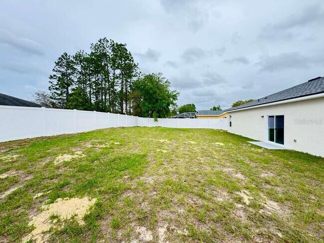 Building Photo - 6142 SW 154th Place Rd