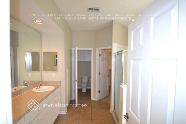 Building Photo - 6219 Gannetdale Dr