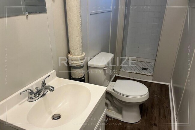 Building Photo - 4 Bed/3 Bath Home in Chickasaw East Village