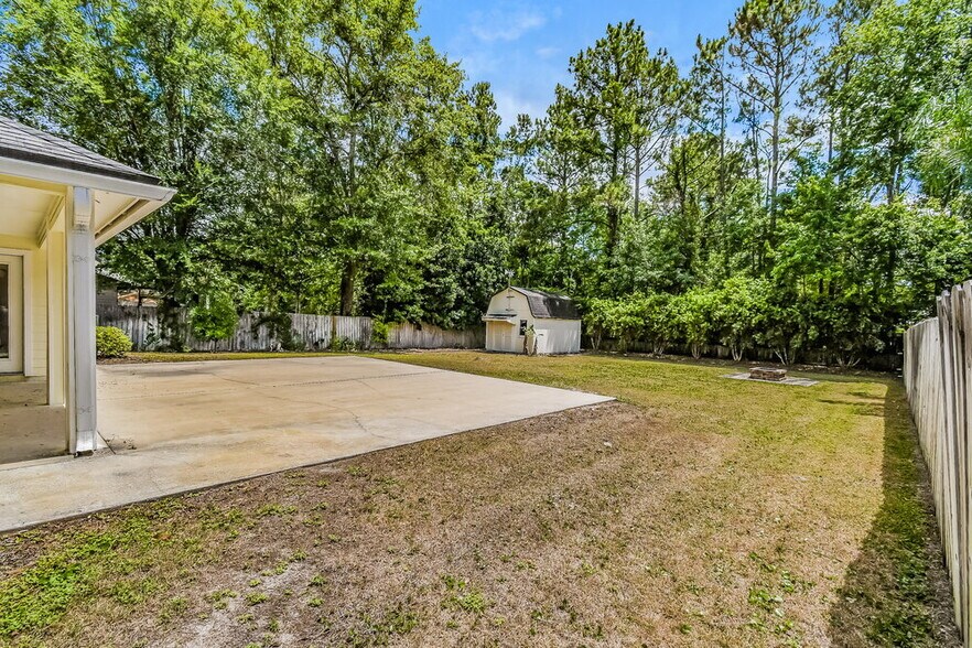 Building Photo - 1821 Weston Cir