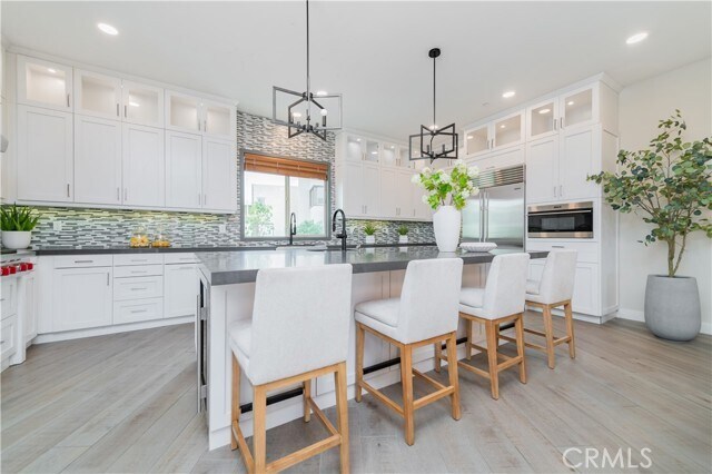 Building Photo - 111 Bosque