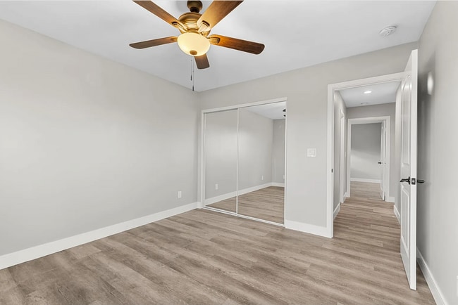 Building Photo - So many bathrooms!