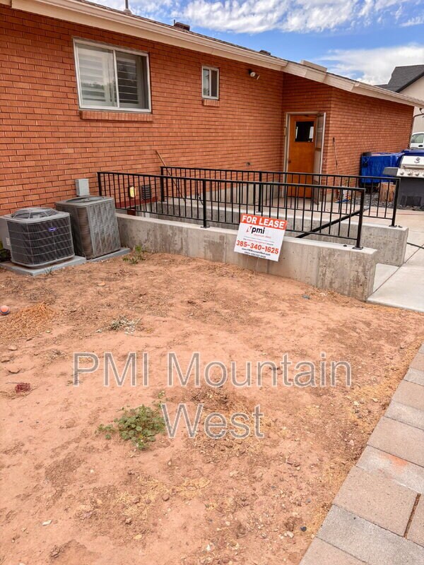 Building Photo - 4640 W 2200 N St