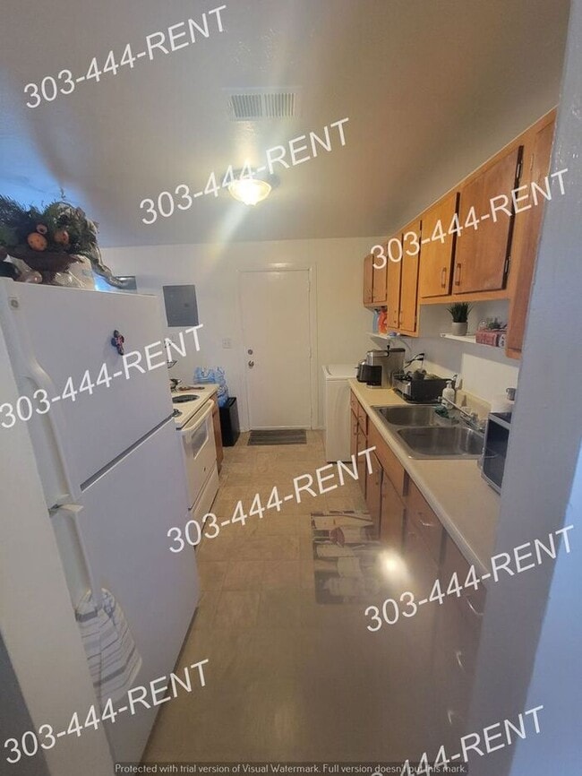 Building Photo - MUST SEE!!! Spacious 2 Bedroom Duplex Located 20 Minutes from Downtown Denver!!!!