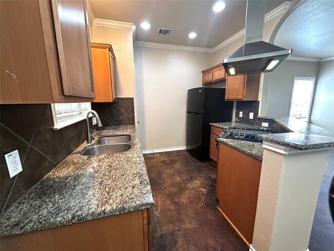 Building Photo - 408 Nelray Blvd