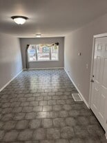 Building Photo - 2152 W 19th St