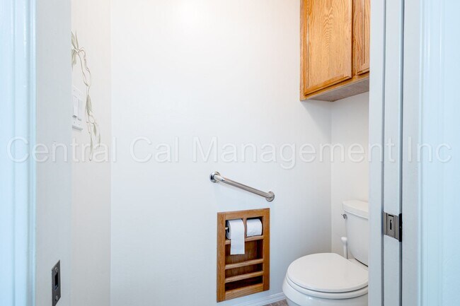 Building Photo - 3 Bedroom + Office, 2 Bath Home with Solar...