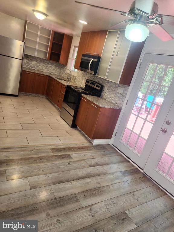 Primary Photo - 2113 Wild Laurel Dr