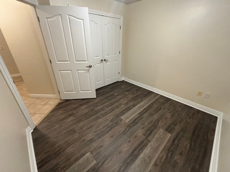 3rd bedroom - 6210 W Milliken Bnd