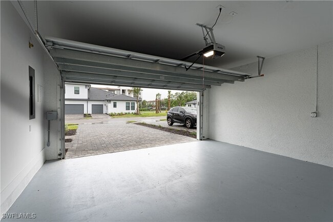 Building Photo - 10905 Preachers Cv Ln