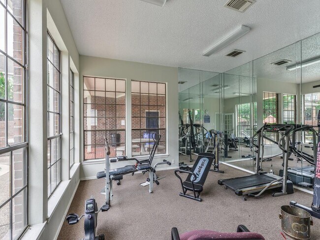 Building Photo - 8888 Benning Dr