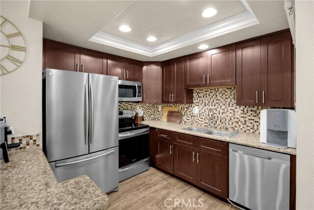 Building Photo - 22709 Lakeway Dr