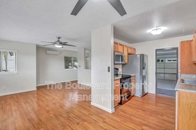 Building Photo - 157 Kahako St