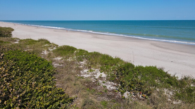 Primary Photo - 959 N Hwy A1A