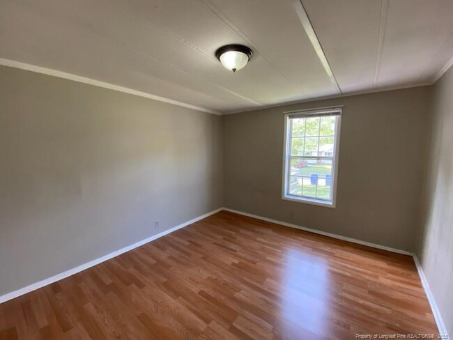 Building Photo - 618 Dashland Dr