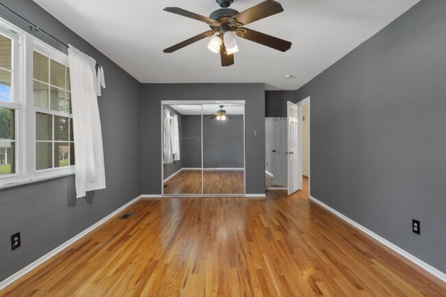 Building Photo - 926 Barbara Ann Ln