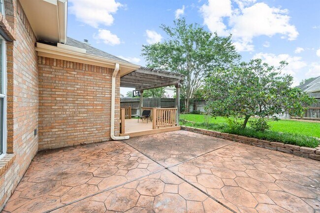 Building Photo - 11539 Whittier Bridge Ln