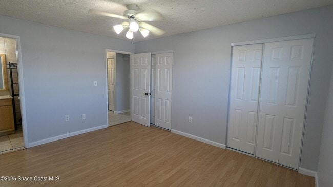 Building Photo - 281 Ulster Ln