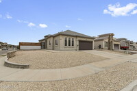 Building Photo - 14721 Tierra Harbor Ave
