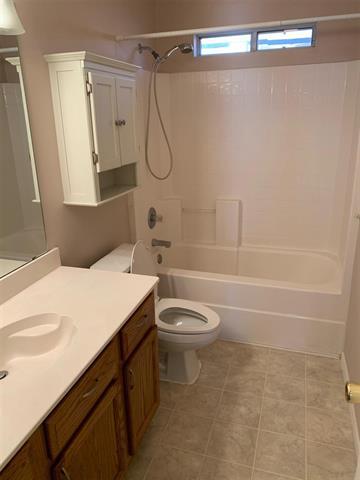 Building Photo - 827 Savage Dr