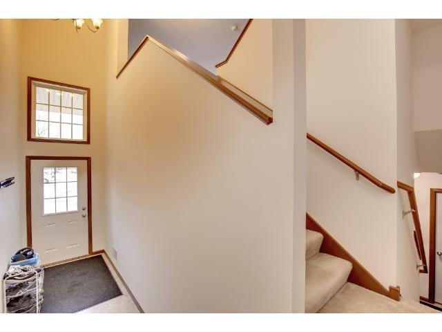 Entry - 11896 Emery Village Dr N