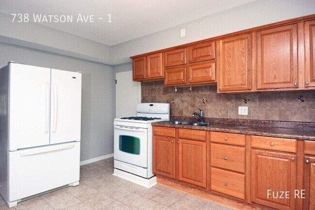 Building Photo - 738 Watson Ave