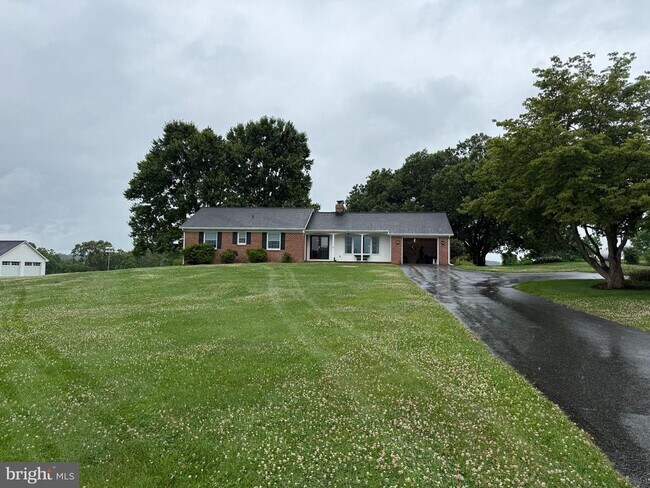 Building Photo - 5293 Roller Rd