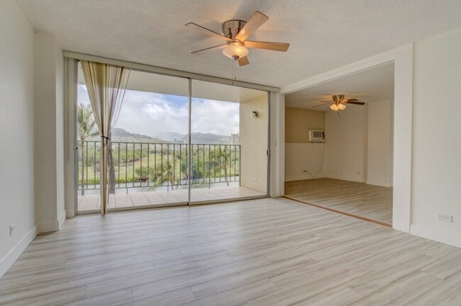 Building Photo - 2355 Ala Wai Blvd