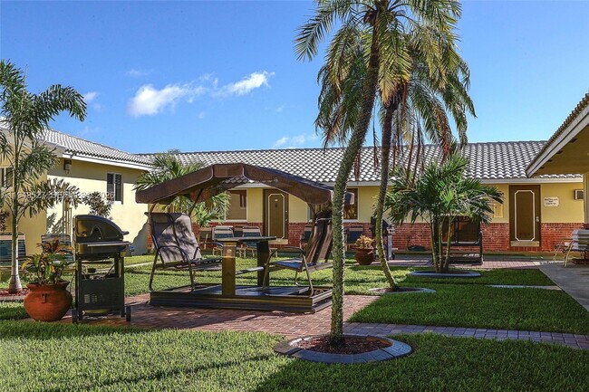 Building Photo - 1748 Rodman St