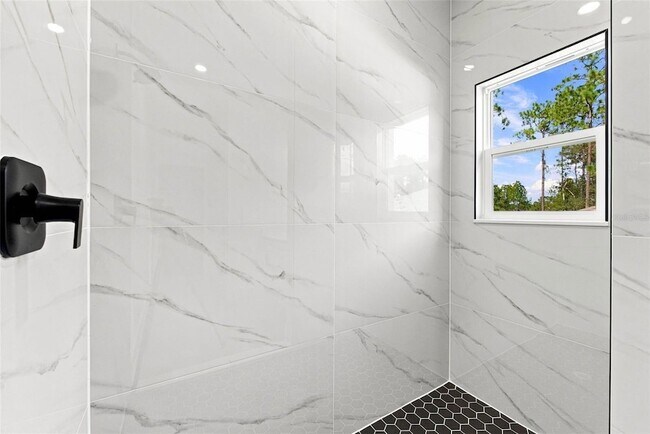 Building Photo - 143 Gondolier Pl