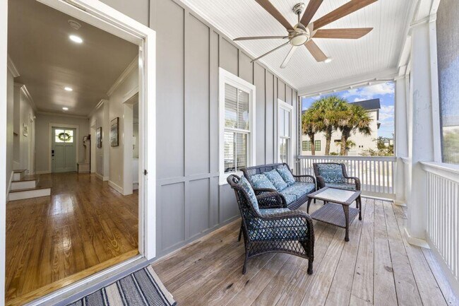 Building Photo - 15 Meeting St