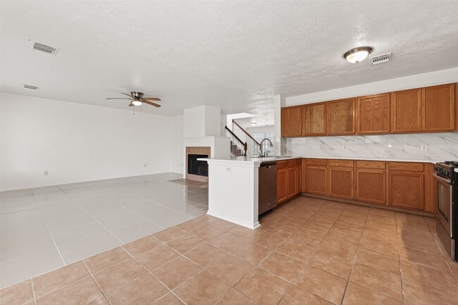 Building Photo - 3807 Brook Garden Ln