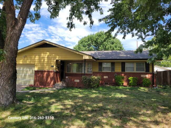Primary Photo - 3114 S Elizabeth Ave
