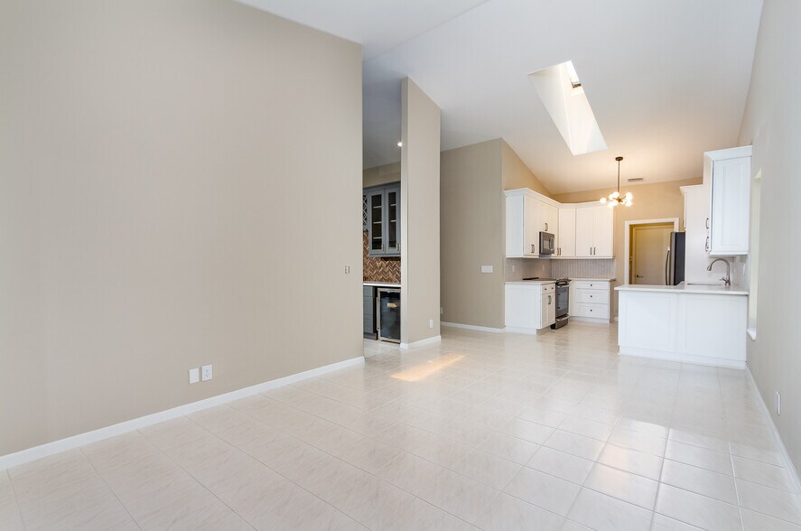 Kitchen - 8555 Eagle Run Dr