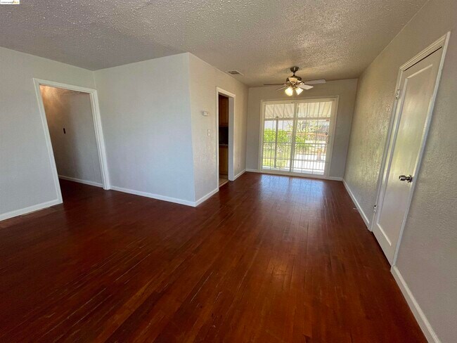 Building Photo - 73 Alvarado Ave