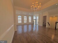 Building Photo - 21354 Shady Wood Terrace