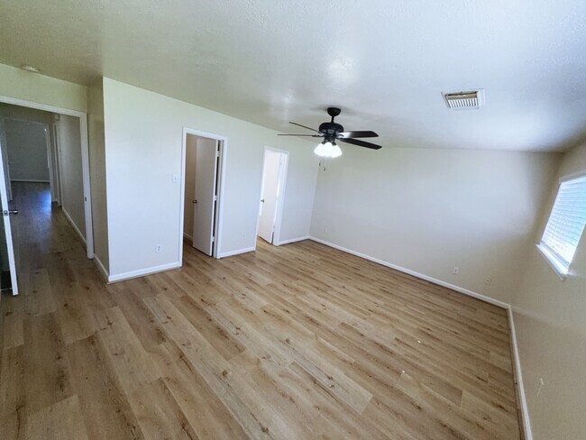 Building Photo - 6656 Sharpstown Green Cir