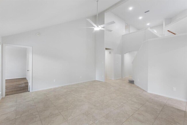 Building Photo - 1815 Moston Dr