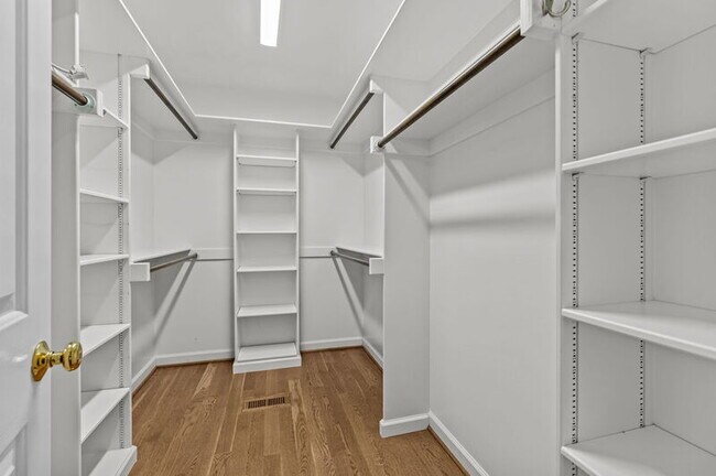 Building Photo - 11924 Larka Ct