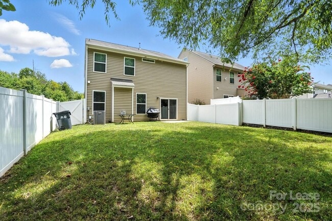 Building Photo - 3827 Ernie Dr