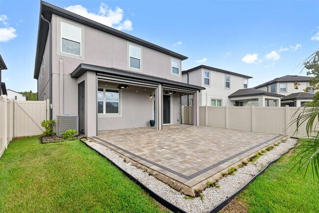 Building Photo - 7537 Pool Compass Loop