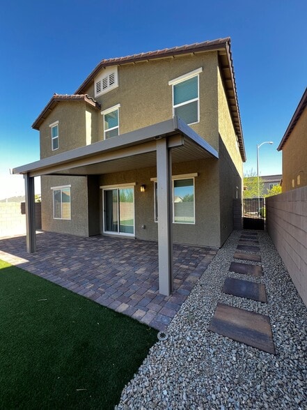 Building Photo - 10724 Wild Parsley Ave