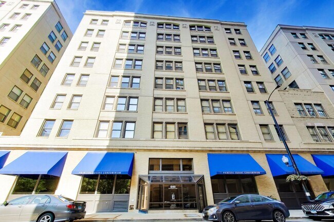 Building Photo - 640 S Federal St