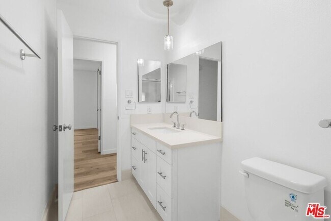 Building Photo - 1114 12th St