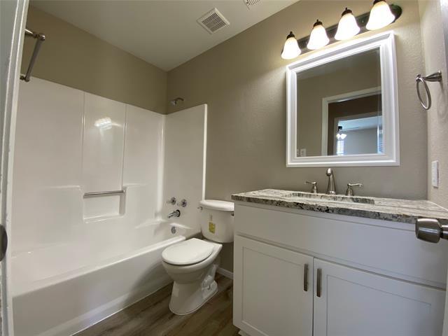 Building Photo - 2311 Kingsford Ct