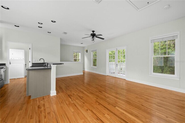 Building Photo - 5214 SW 91st Way