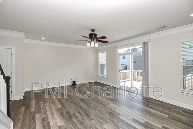 Building Photo - 10436 Glenmere Crk Cir