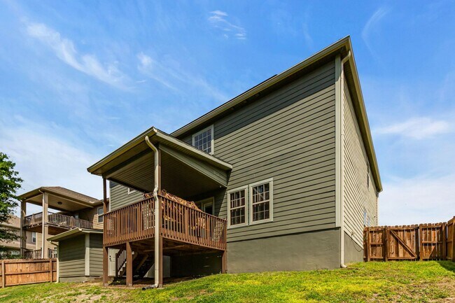 Building Photo - 5 Bedrooms in Crestview!!